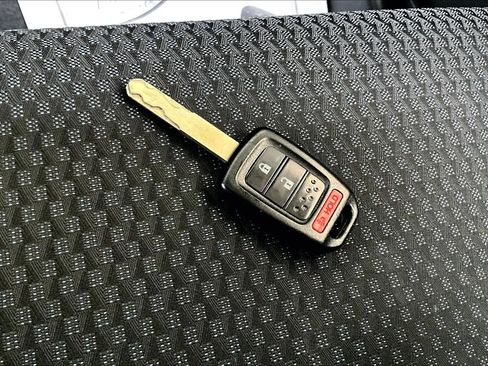 Used 2018 Honda Fit LX image 31