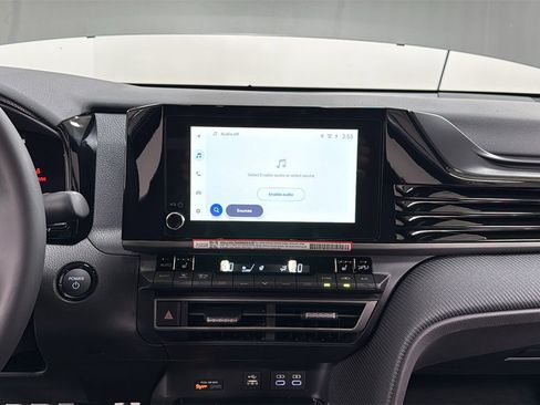 New 2026 Toyota Camry SE image 10