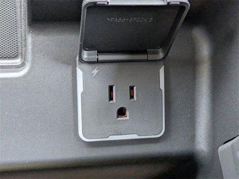 New 2025 GMC Sierra 2500 Denali w/ Denali Reserve Package image 27