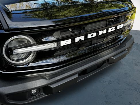 Used 2023 Ford Bronco Outer Banks image 14