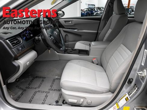 Used 2015 Toyota Camry LE FWD image 13