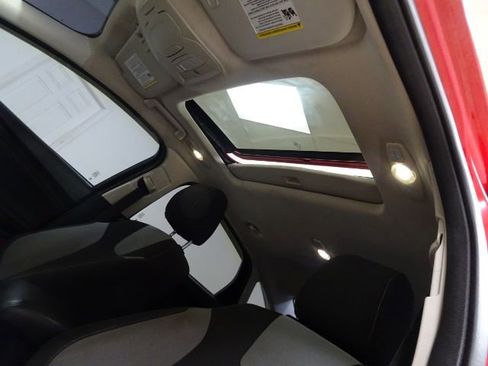 Used 2014 Ford Focus SE w/ SE Sport Package image 15