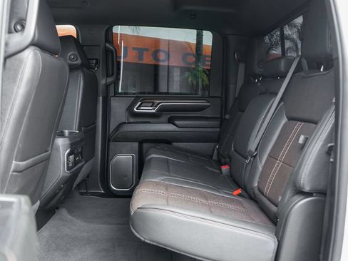 Used 2024 Chevrolet Silverado 2500 High Country w/ High Country Premium Package AWD/4WD image 39