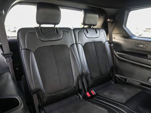 Used 2023 Jeep Grand Cherokee L Laredo image 17