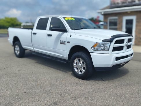 Used 2017 RAM 2500 Tradesman AWD/4WD image 2