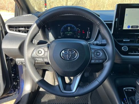 Used 2023 Toyota Corolla XSE image 17