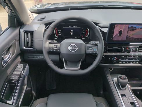 New 2026 Nissan Pathfinder SL w/ SL Premium Package FWD image 30