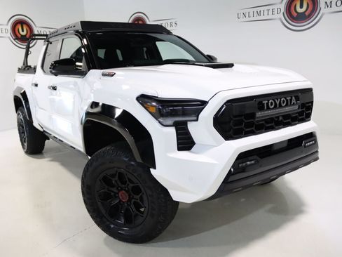 Used 2024 Toyota Tacoma TRD Pro AWD/4WD image 7