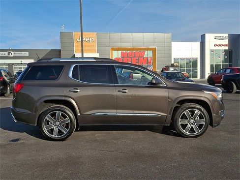Used 2019 GMC Acadia Denali w/ Technology Package image 11
