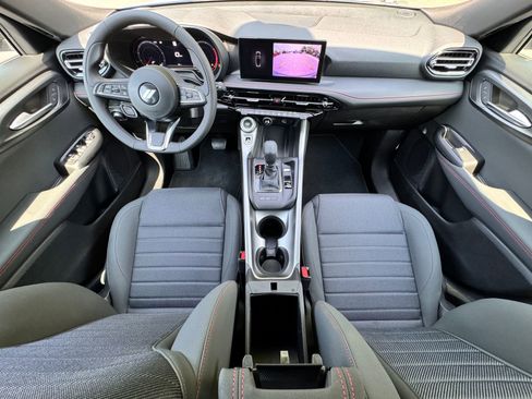 Used 2023 Dodge Hornet GT w/ GT Blacktop Package image 12