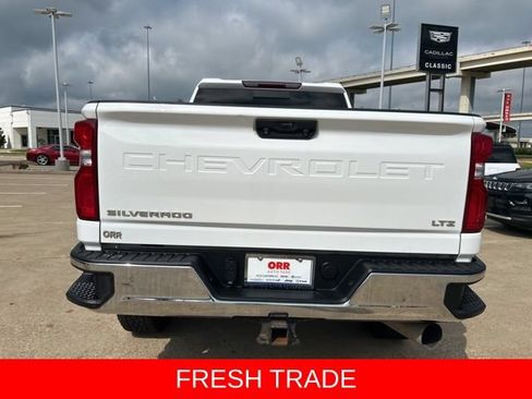 Used 2023 Chevrolet Silverado 2500 LTZ w/ LTZ Convenience Package AWD/4WD image 8