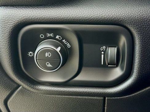 Used 2025 RAM 3500 Big Horn AWD/4WD image 10