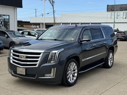 Used 2019 Cadillac Escalade ESV Luxury