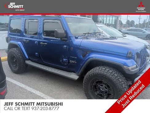 Used 2018 Jeep Wrangler Unlimited Sahara AWD/4WD image 1