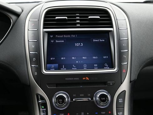 Used 2020 Lincoln Nautilus Reserve w/ Equipment Group 201A image 17