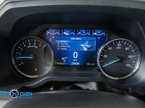 Used 2024 Ford Expedition XLT image 17