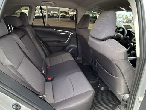 Used 2025 Toyota RAV4 XLE FWD image 13