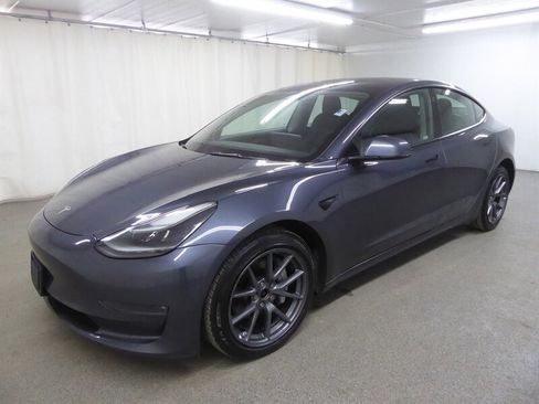 Used 2022 Tesla Model 3 Long Range image 3