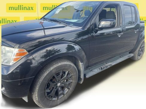 Used 2018 Nissan Frontier SV w/ Value Truck Package RWD image 5