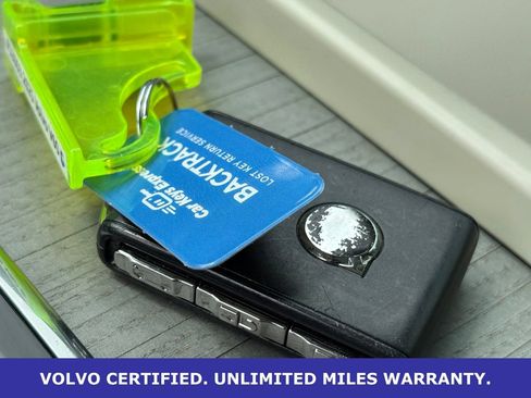 Certified 2025 Volvo V60 B5 Cross Country Plus AWD/4WD image 40