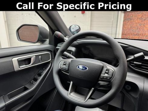 New 2025 Ford Explorer Base image 13
