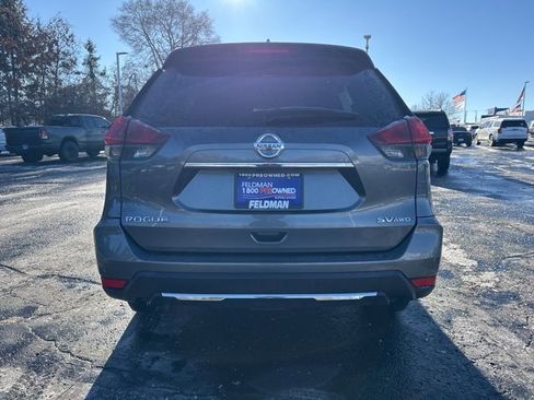 Used 2020 Nissan Rogue SV image 6