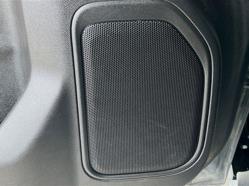 Used 2020 GMC Sierra 1500 SLT image 19