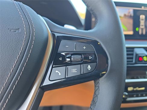 Used 2023 BMW 530i w/ Executive Package image 23