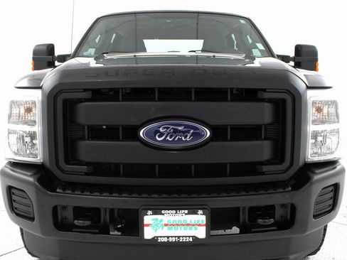 Used 2011 Ford F250 XLT image 3