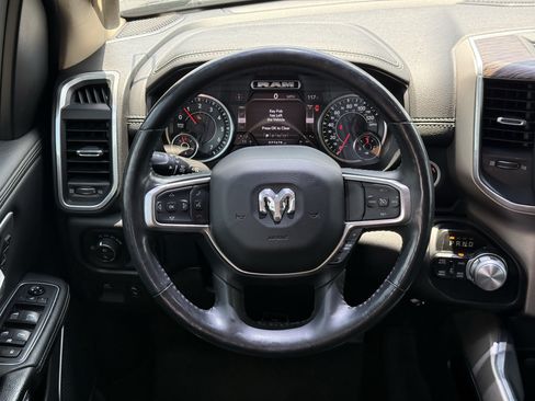 Used 2020 RAM 1500 Laramie AWD/4WD image 14