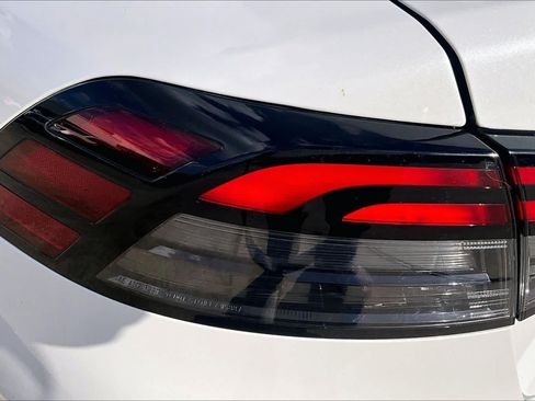 Used 2023 Honda Accord Touring image 29