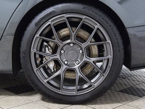 Used 2017 Cadillac ATS V w/ Luxury Package image 23