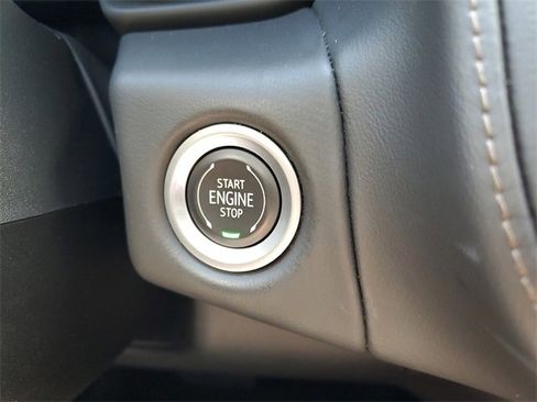 Used 2022 Chevrolet Tahoe High Country image 29