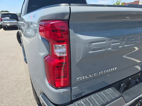 Used 2024 Chevrolet Silverado 1500 Custom AWD/4WD image 31