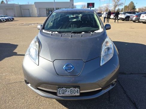 Used 2016 Nissan Leaf SV image 2