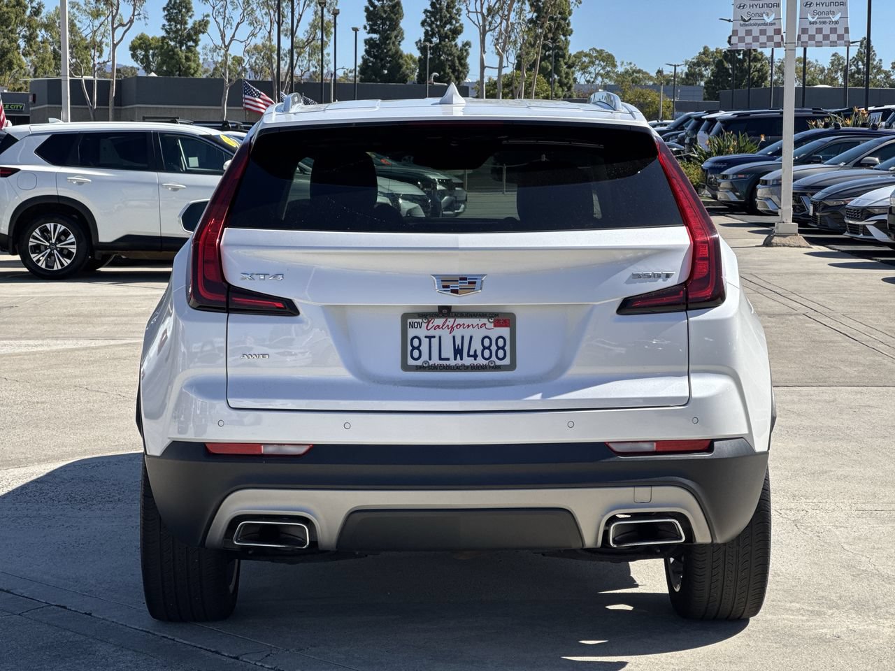 Used 2020 Cadillac XT4 Premium Luxury w/ Driver Awareness Package AWD/4WD image 4