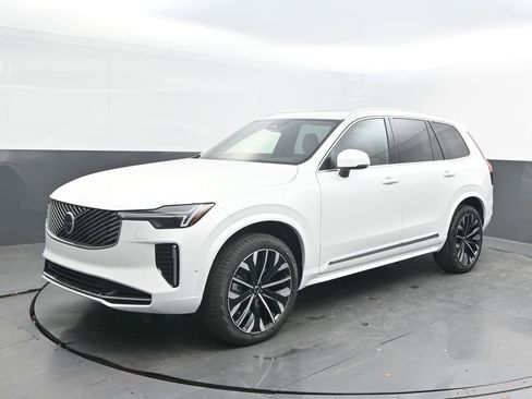 New 2026 Volvo XC90 B6 Plus AWD/4WD image 1