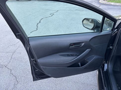 Used 2023 Toyota Corolla LE image 18