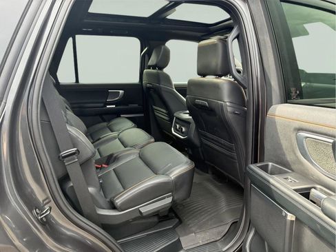 Used 2025 Ford Expedition Tremor image 11