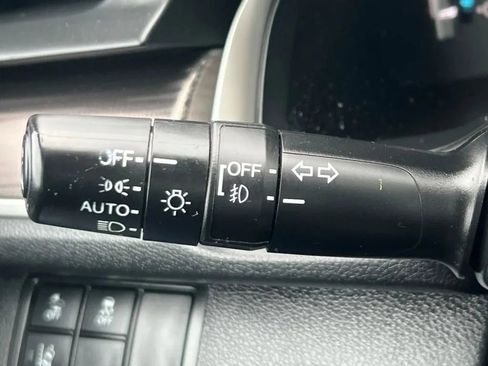 Used 2019 Honda Civic EX image 46