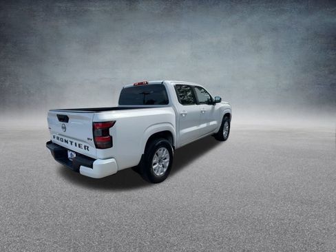Used 2022 Nissan Frontier SV image 10