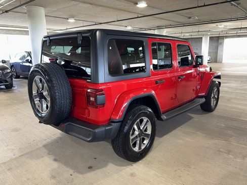 Used 2018 Jeep Wrangler Unlimited Sahara image 8