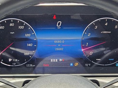 Used 2023 Mercedes-Benz C 300 Sedan image 8