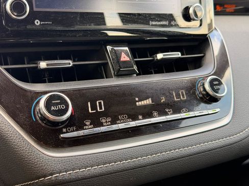Used 2019 Toyota Corolla XSE FWD image 23