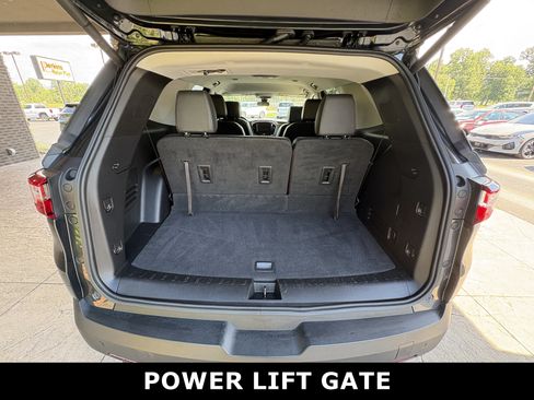 Used 2021 Chevrolet Traverse RS FWD image 33