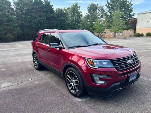 Used 2017 Ford Explorer Sport w/ Equipment Group 401A AWD/4WD image 1