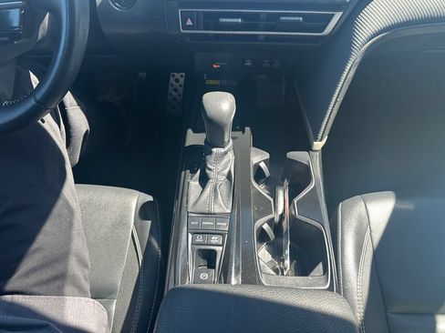 Used 2025 Toyota Camry SE FWD image 18
