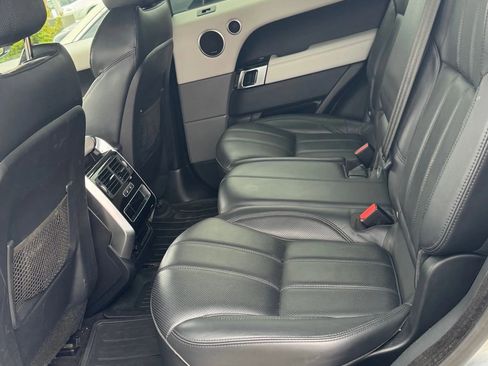 Used 2016 Land Rover Range Rover Sport HSE AWD/4WD image 4