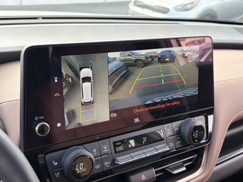 Certified 2025 Toyota Grand Highlander AWD Hybrid image 7