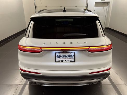 Used 2026 Lincoln Corsair Reserve image 5